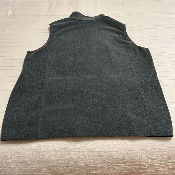 Lands End Fleece Vest - Picture 4 of 8